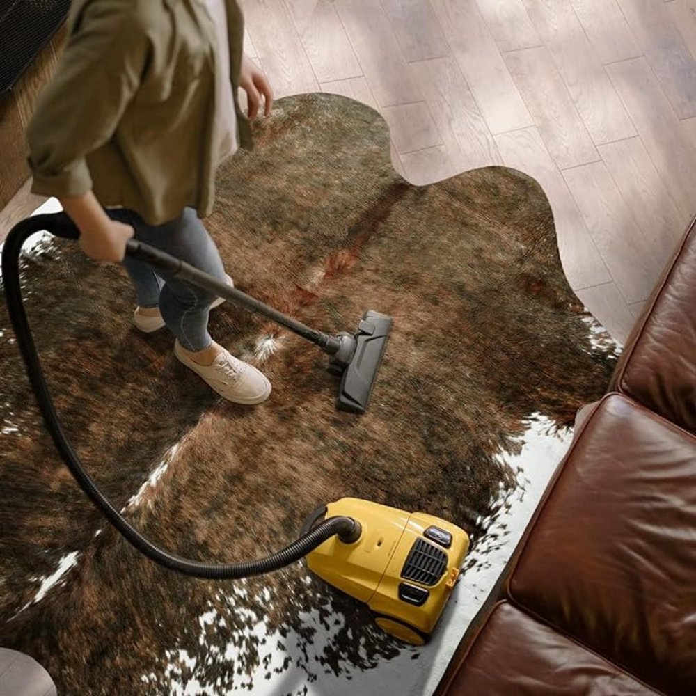 Cow Rug Area Rug Faux SIZE 43“×27” - Picture 8 of 9